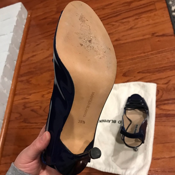 Manolo Blahnik Blue Patent Leather Heels - Picture 4 of 6